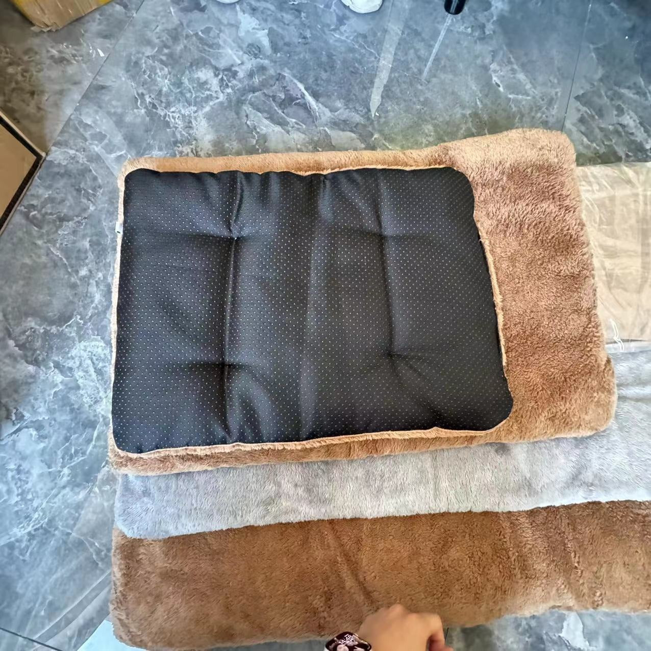 Self-Heating Thick Pet Blanket